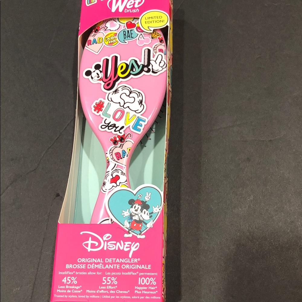 Disney + Wet Brush Limited Edition original‎ detangler pink brush brand new